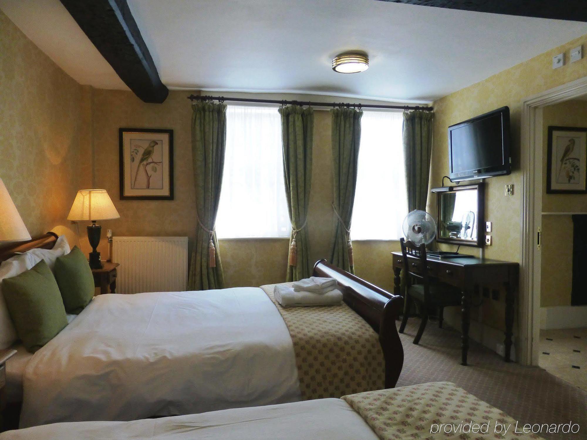 The Bear Hotel ดิไวเซส ภายนอก รูปภาพ