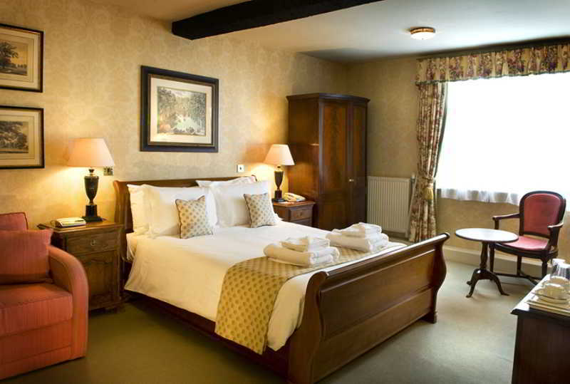 The Bear Hotel ดิไวเซส ภายนอก รูปภาพ
